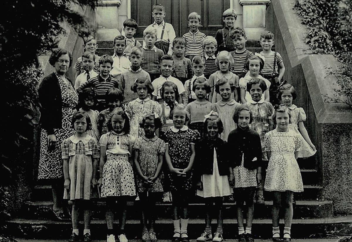 Grade 1 class, David Lloyd George Elementary, 1941